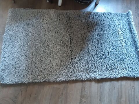 tapis gris de salon pais et confortable marque St Maclou .  20 pinal (88)