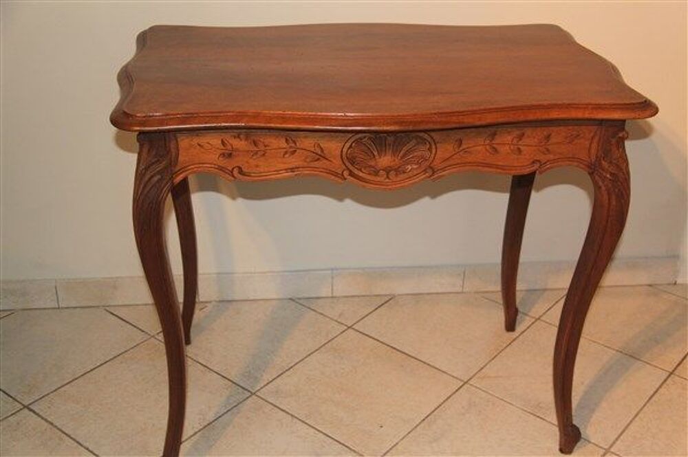 Petite Table Ancienne Style Louis XV. Meubles