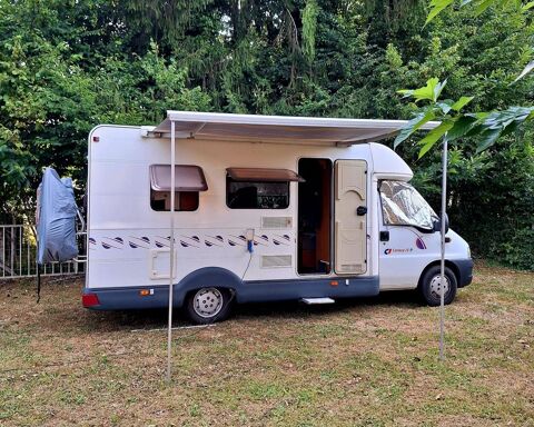 CARAVANS INTERNATIONAL Camping car 2002 occasion Jouques 13490