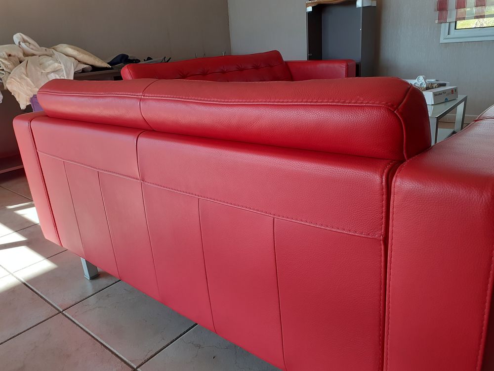 Canap&eacute; cuir rouge design Meubles