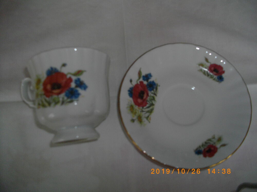 Deux tasses + deux sous-tasses assorties "Fleurs" Cuisine