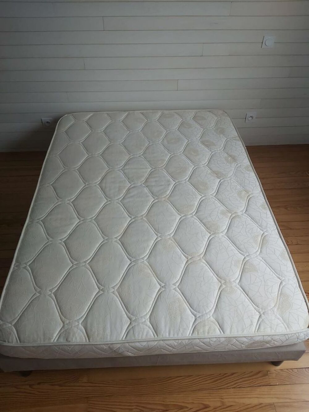 Matelas et sommier 140x190 Meubles