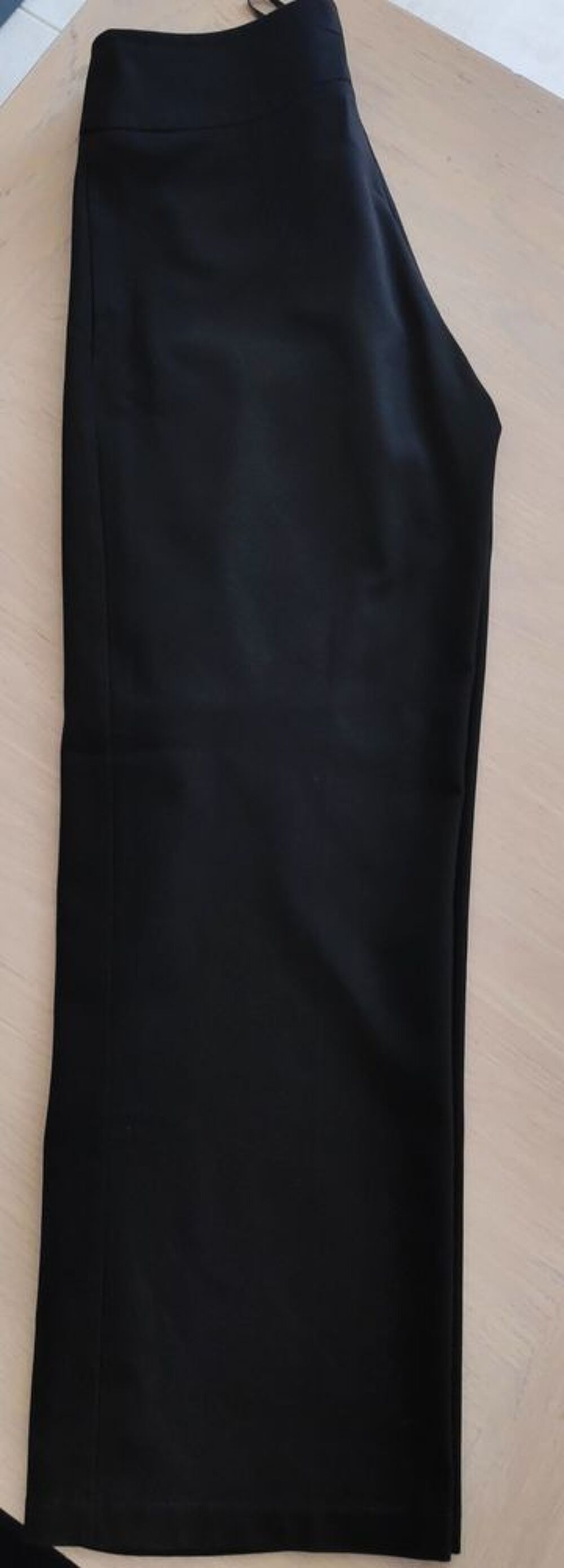 Pantalon noir confortable Vêtements