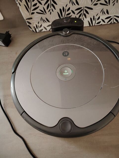 Roomba  100 Bourg-lès-Valence (26)