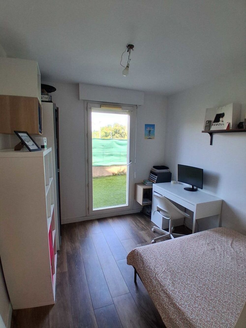 Vente Appartement apparemment T4 +terrasse + jardin + parkings Marseille 8