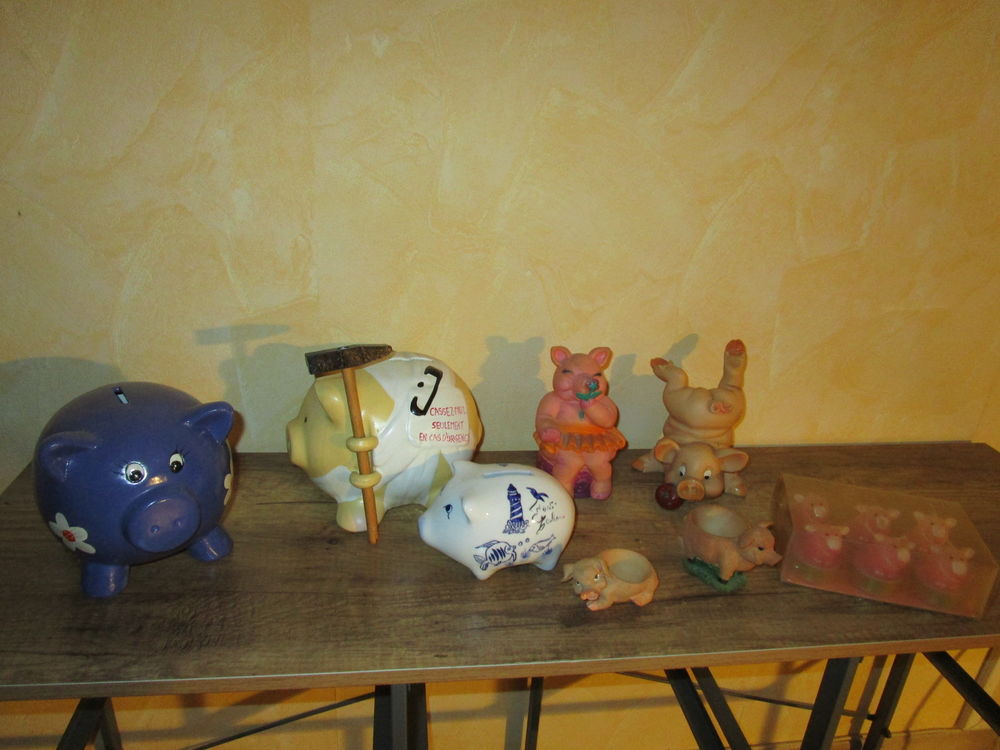lot figurines cochon coquetier bougie porcelaine 
