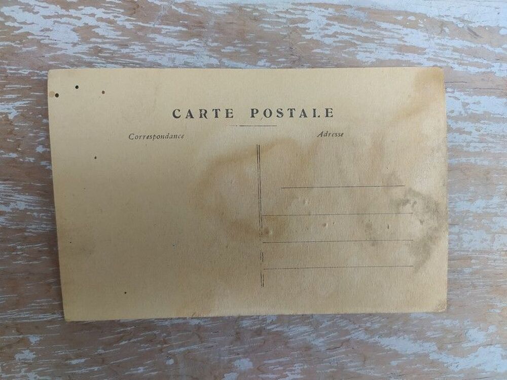 CPA Duguy Posti&egrave;re Bretonne Alezane &agrave; Tr&egrave;maou&eacute;zan Bretagne 