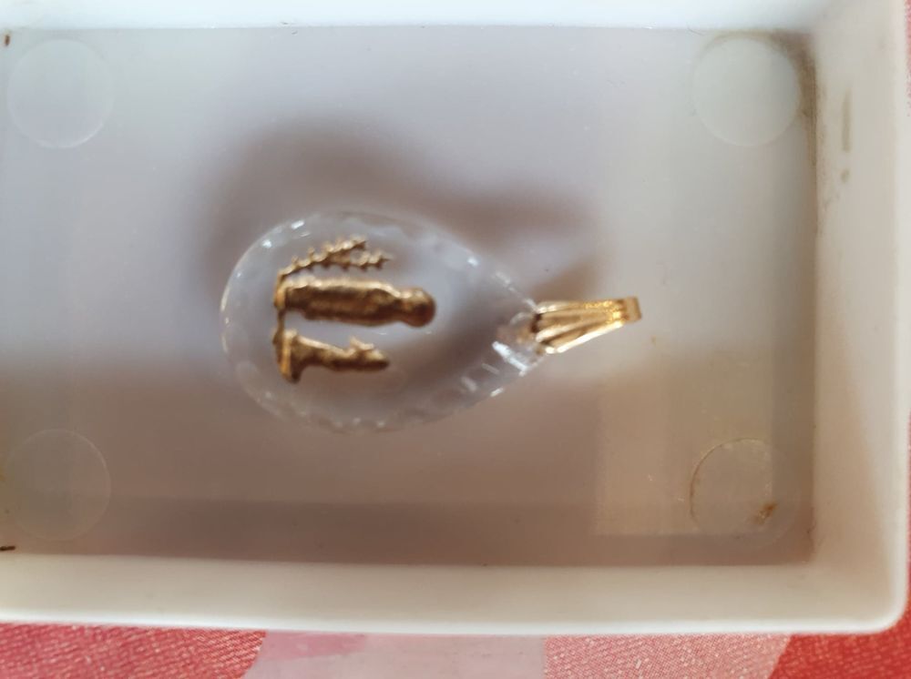 pendentif vierge Bijoux et montres