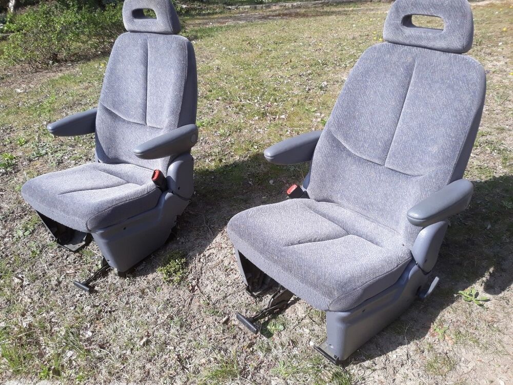 Si&egrave;ges de Chrysler Voyager en tissu gris avec accoudoirs Sports