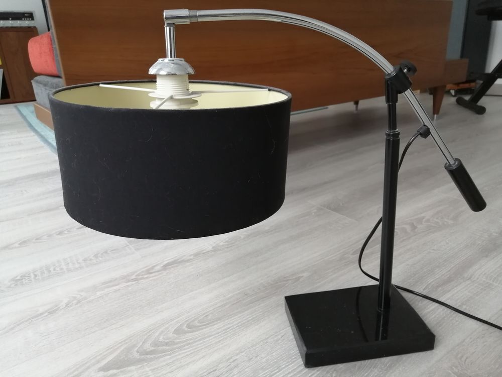 Lampe &agrave; poser
Décoration