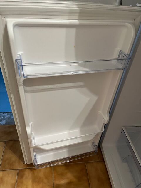 frigo encastrable 160 Langeais (37)