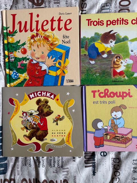 4 LIVRES ENFANTS POUR NOEL EXCELLENT ETAT 20 Loudun (86)
