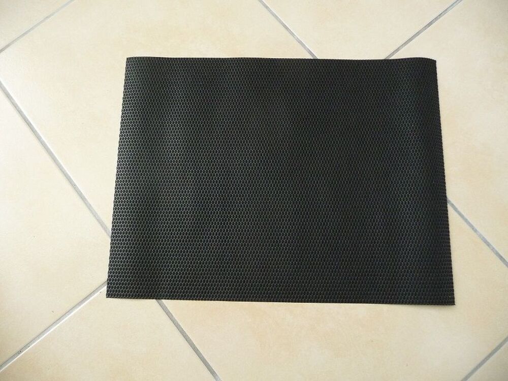 5 sets de table couleur noire - Neufs Cuisine
