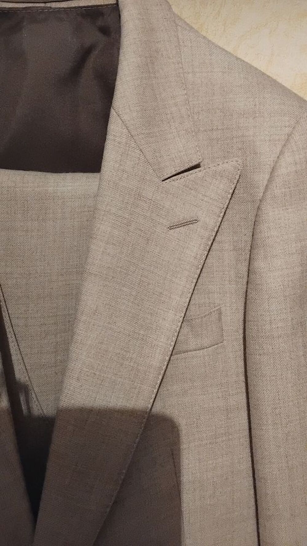 Costume 3 pi&egrave;ces NEUF 60% laine, fabrication France Vêtements