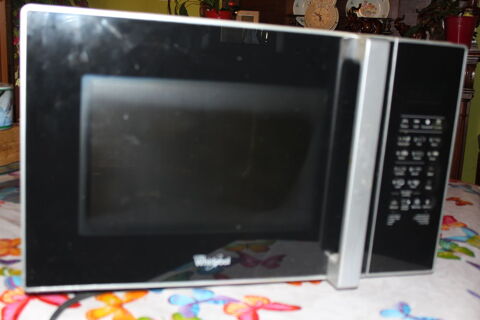 MICRO ONDES WHRLPOOL 
Nevers (58)