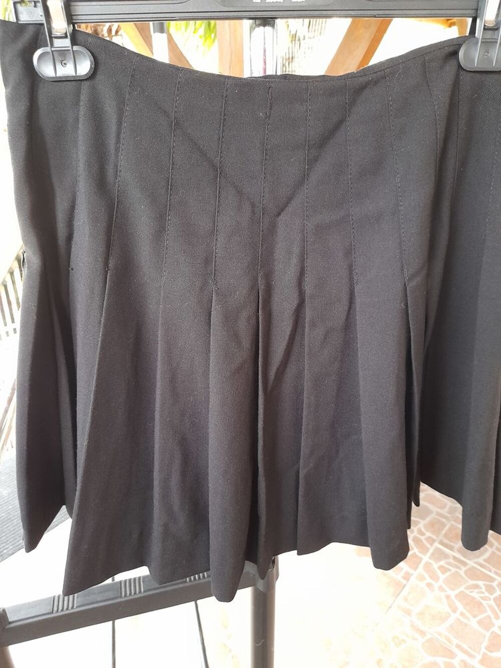 Jupe pliss&eacute;e ZARA taille XS 34/36 Vêtements