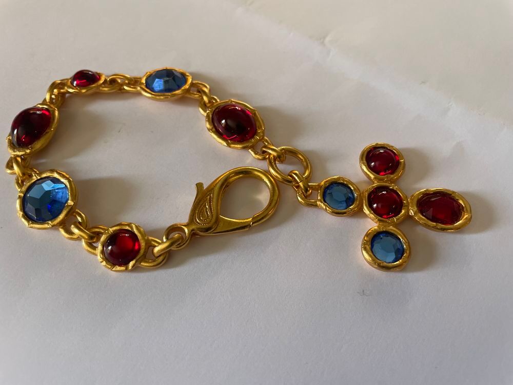 Bracelet articul&eacute; souple cabochons rouge et bleu FRESSANGE Bijoux et montres