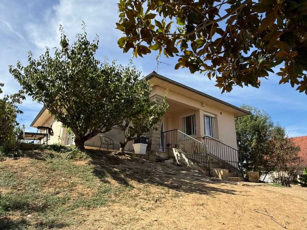 Vente Maison Maison rénovée 4 chambres avec terrain clos arboré Tournus