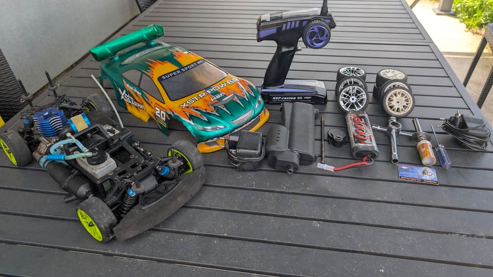 Voiture thermique RC Jeux / jouets