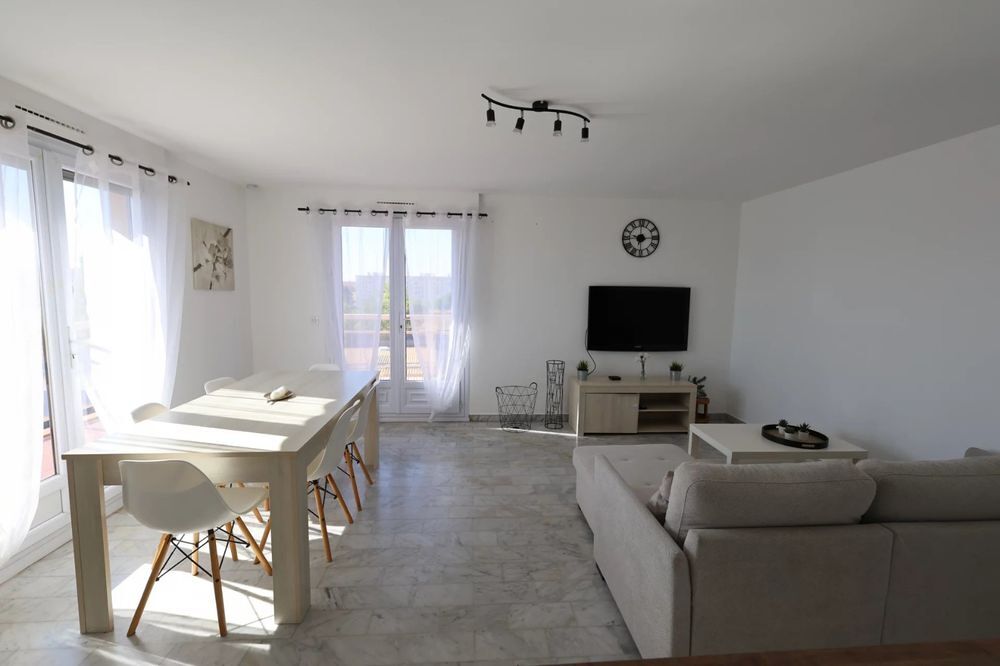 Vente Appartement Appartement T4 de 85m²  5ème étage (Ascenseur), Grand Balcon Fréjus