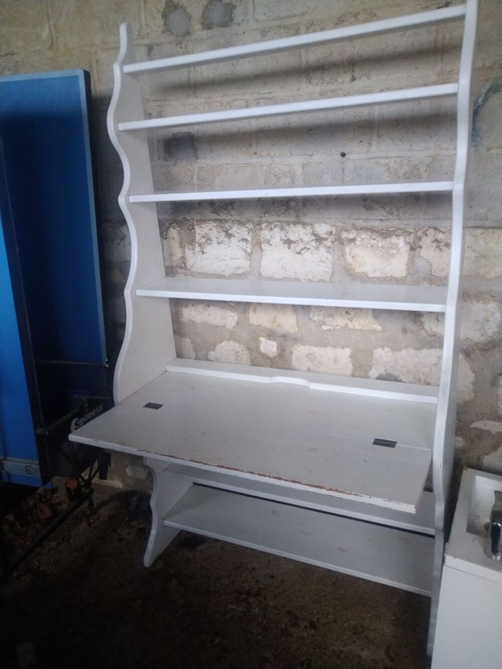 Bureau avec &eacute;tag&egrave;res (existe en rose et en blanc) Meubles