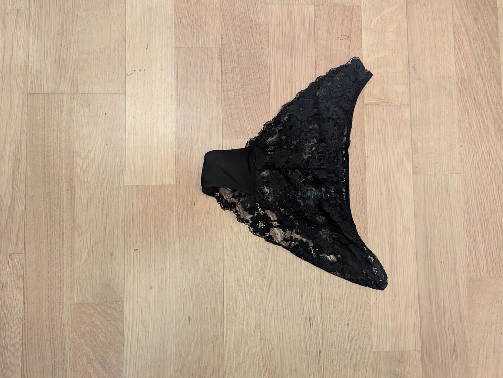 Lot de 4 culottes en dentelle Vêtements