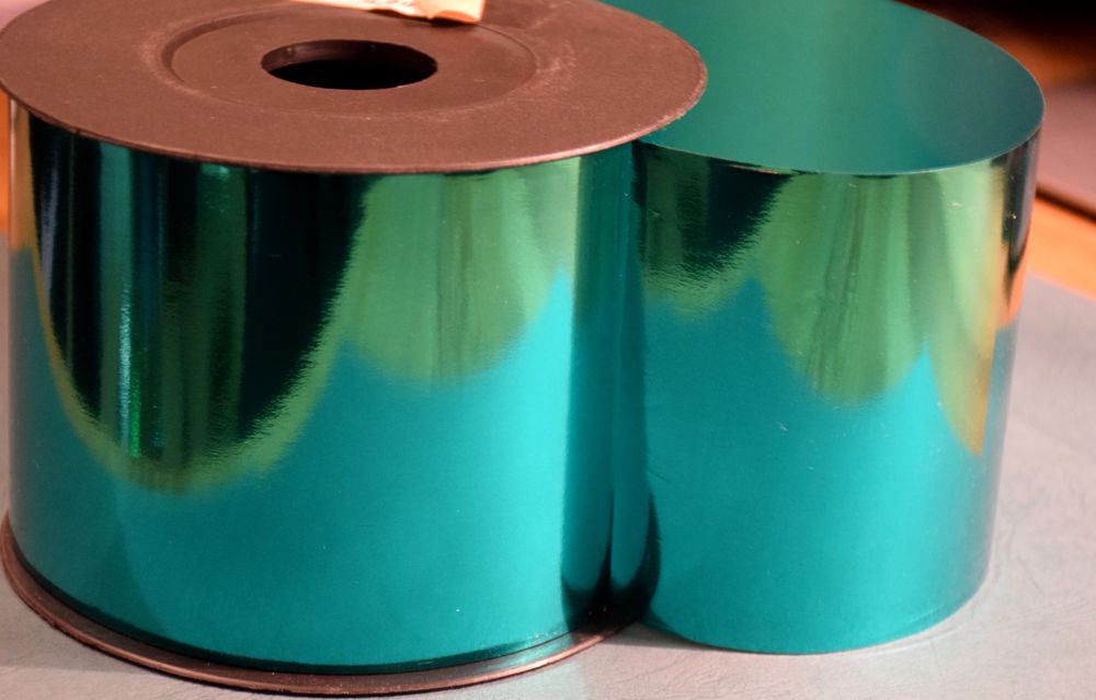 Ruban Bleu M&eacute;tal - Cadeau Noel Fetes 100 m/m x 60 m neuf. D�coration