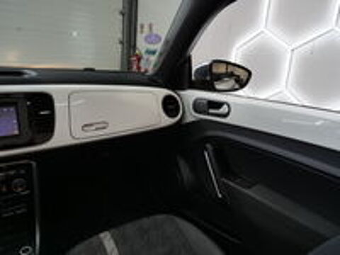 COCCINELLE II Coccinelle Cabriolet 1.2 TSI 105 BMT DSG7 Design 2018 occasion 69330 Pusignan