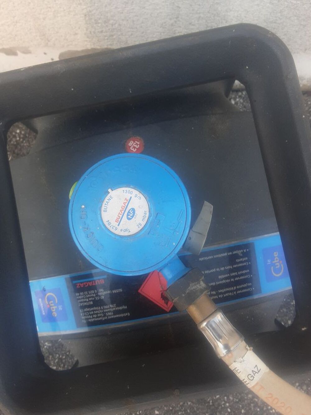 MANOM&Egrave;TRE PLUSCUBE**VIDE Bricolage