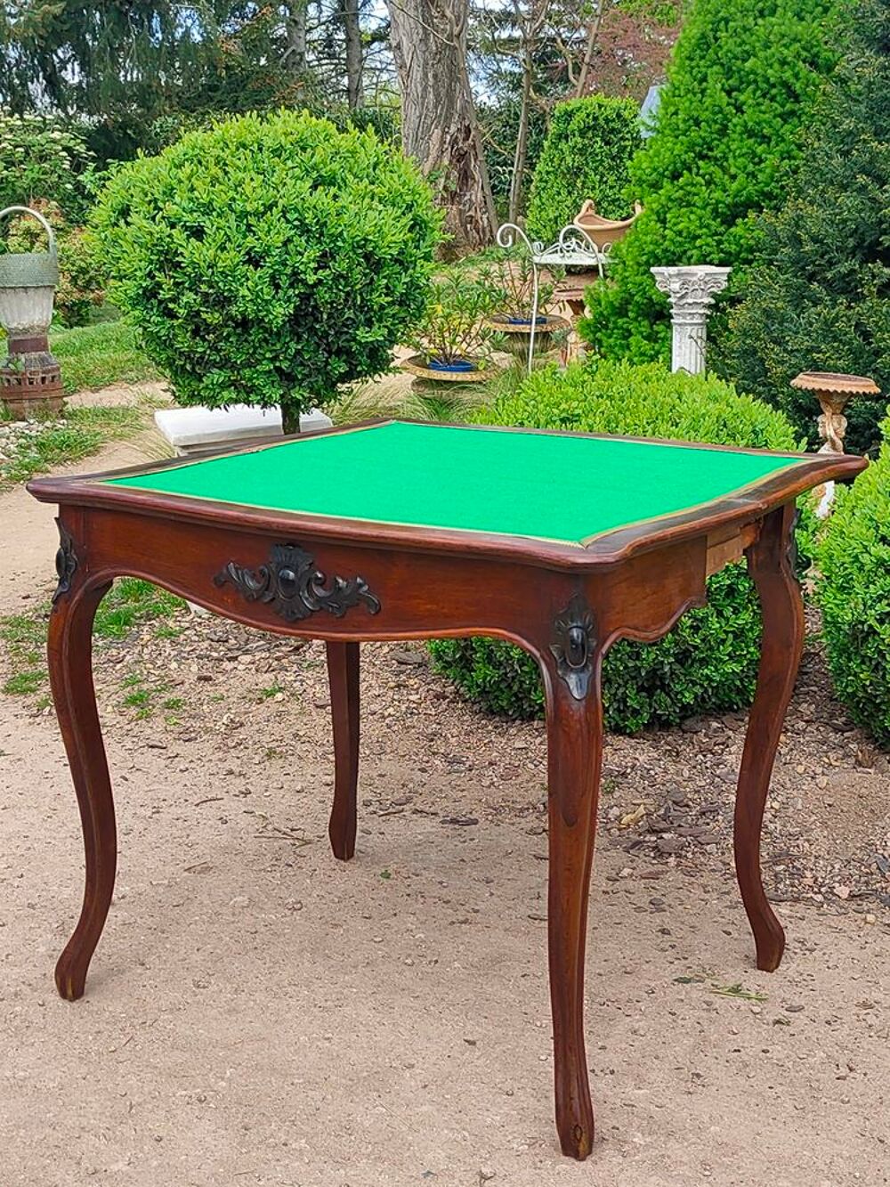 Ancienne table de jeux en merisier Meubles