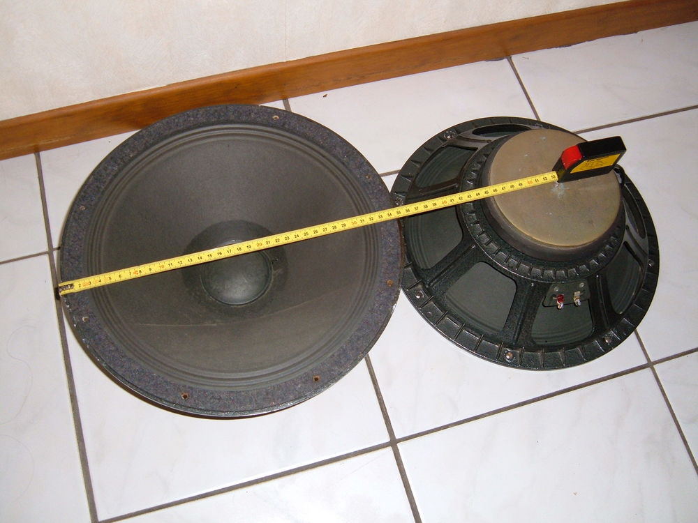 BELL &amp; HOWELL vintage 60" speaker Photos/Video/TV