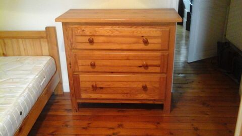 Commode en pin Angers (49)