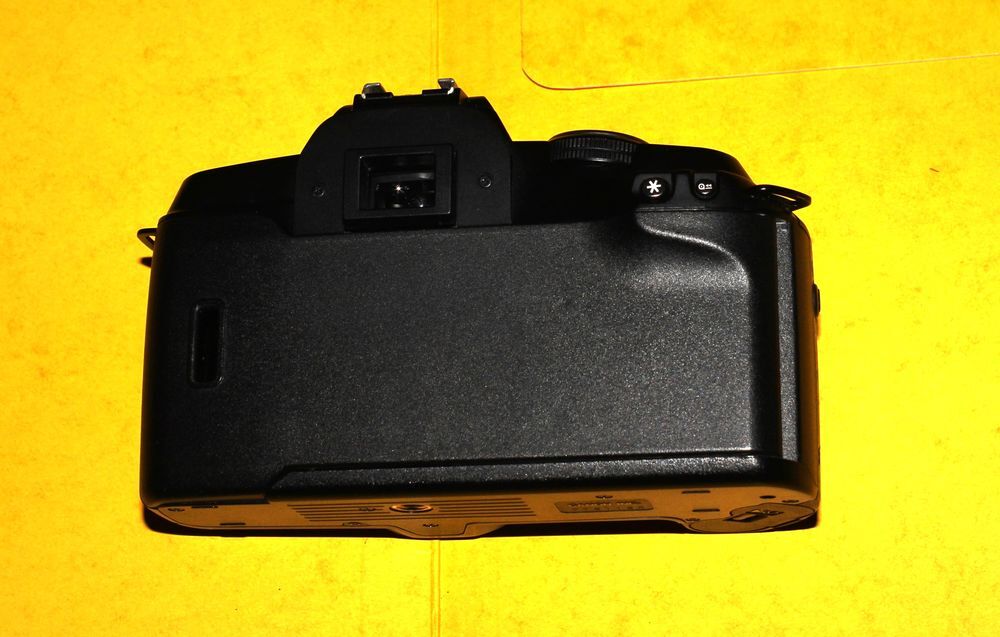 Canon eos 5000 pour pieces ou deco Photos/Video/TV