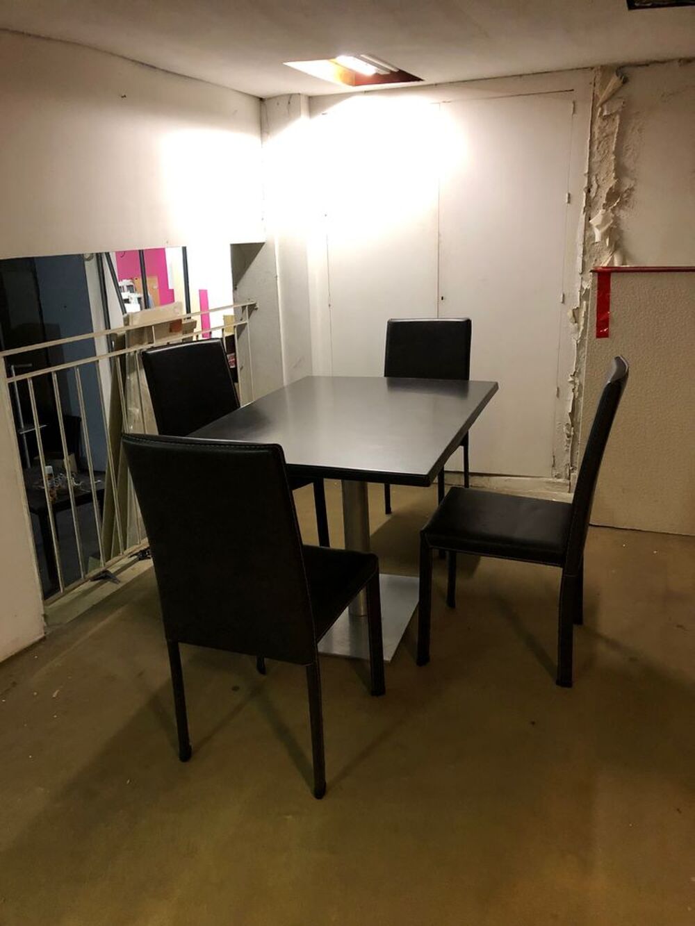 Table Bar 70 70 ht 102 mange debout Hauteur bar 102 Meubles