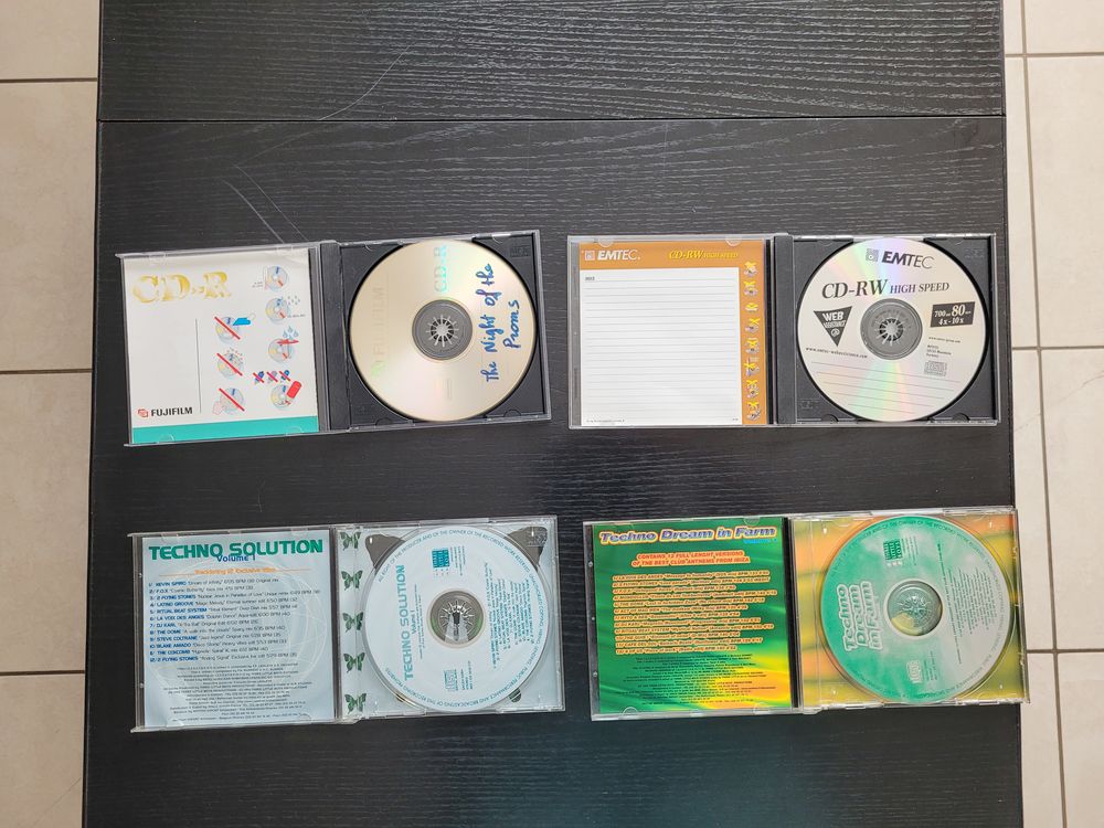 Lot de 4 CD-R Techno / Dream Music ? Compilations personnell CD et vinyles