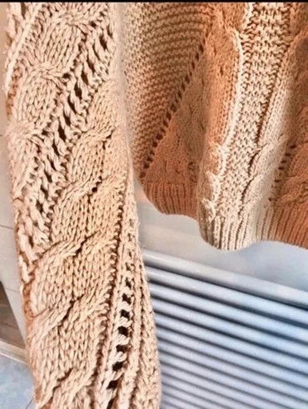 Pull avec laine Tape &agrave; l Oeil 12 ans en tbe &agrave; 8 euros
Vêtements enfants