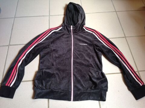 SWEAT A CAPUCHE ADIDAS NEO TAILLE L Envoi Possible
14 Tr�gunc (29)