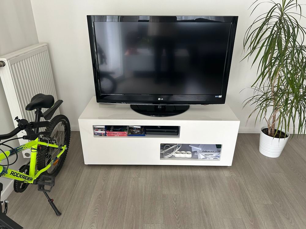 meuble t&eacute;l&eacute; Meubles