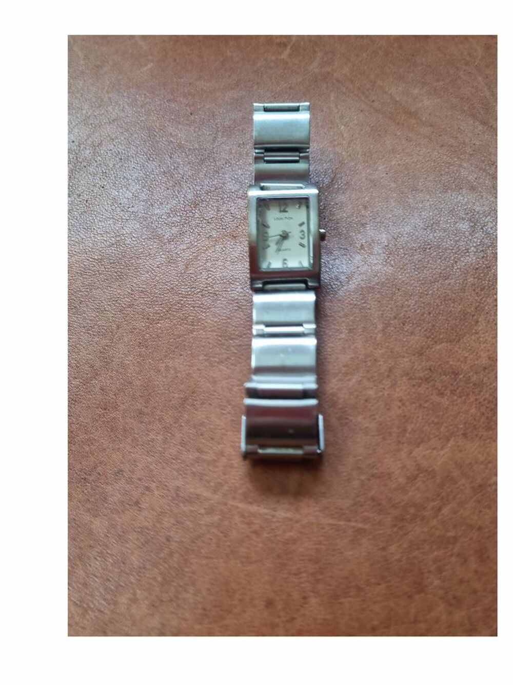 Montre Louis Pion pour femme tout acier inox. Bon &eacute;tat.
Bijoux et montres