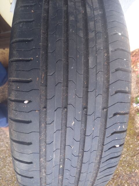 Pneu auto d'occasion 150 Chevry (01)