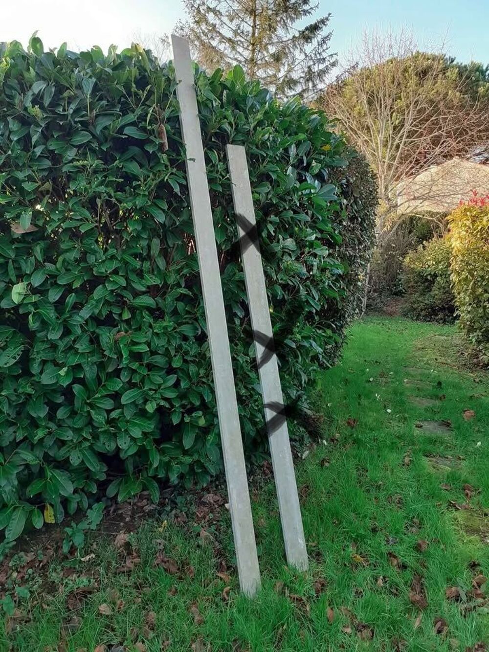 R&egrave;gle de ma&ccedil;on en aluminium 2m50 en tr&egrave;s bon &eacute;tat Bricolage
