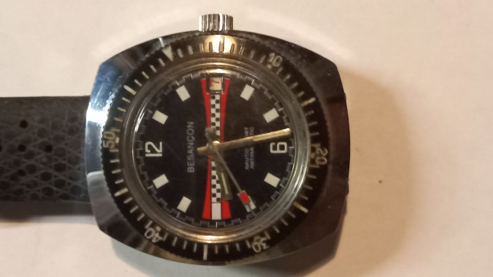 Lot montres anciennes Bijoux et montres