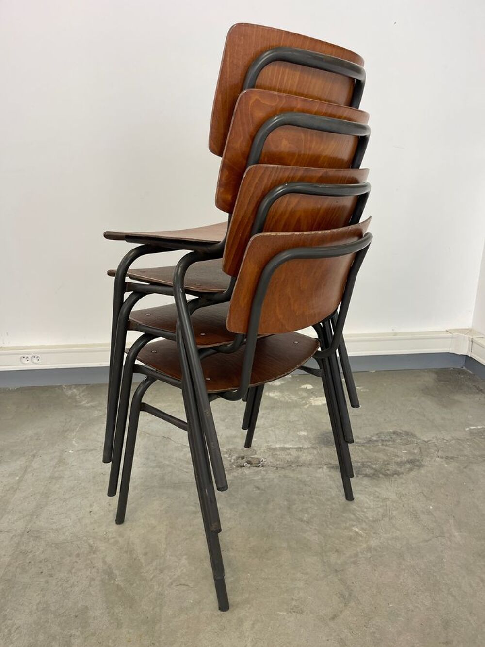 Lot de 4 Chaises d'&eacute;cole bois Ahrend ann&eacute;es 60 Pays-Bas Meubles