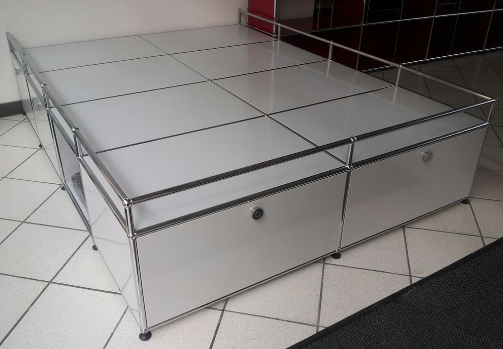 Lit usm Haller 200x150 gris ultra clair et rangements Meubles