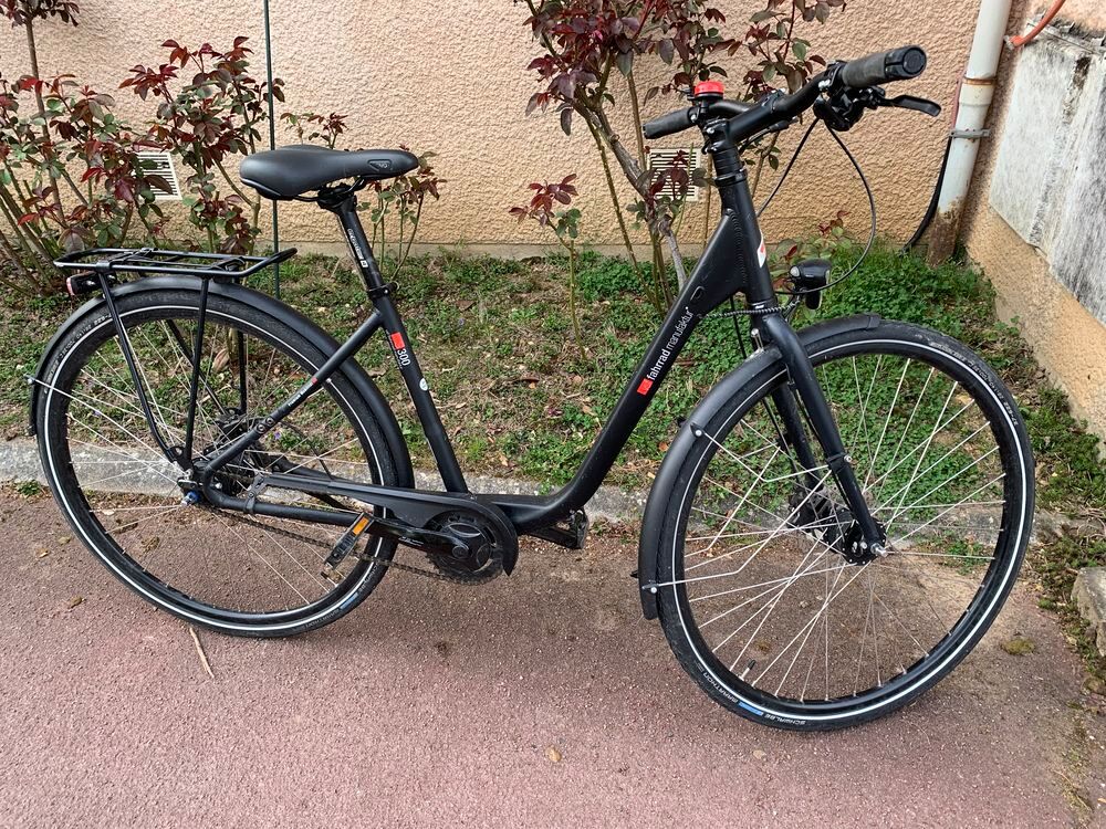 V&eacute;lo Kalkhoff pour dame, tr&egrave;s bonne qualit&eacute;, excellent &eacute;tat Vélos