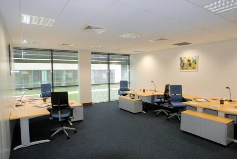 Acc&egrave;s tout compris &agrave; un espace de travail professionnel pour 5 personnes &agrave; VILLEPINTE, Parc des Expositions 1608 93420 Villepinte