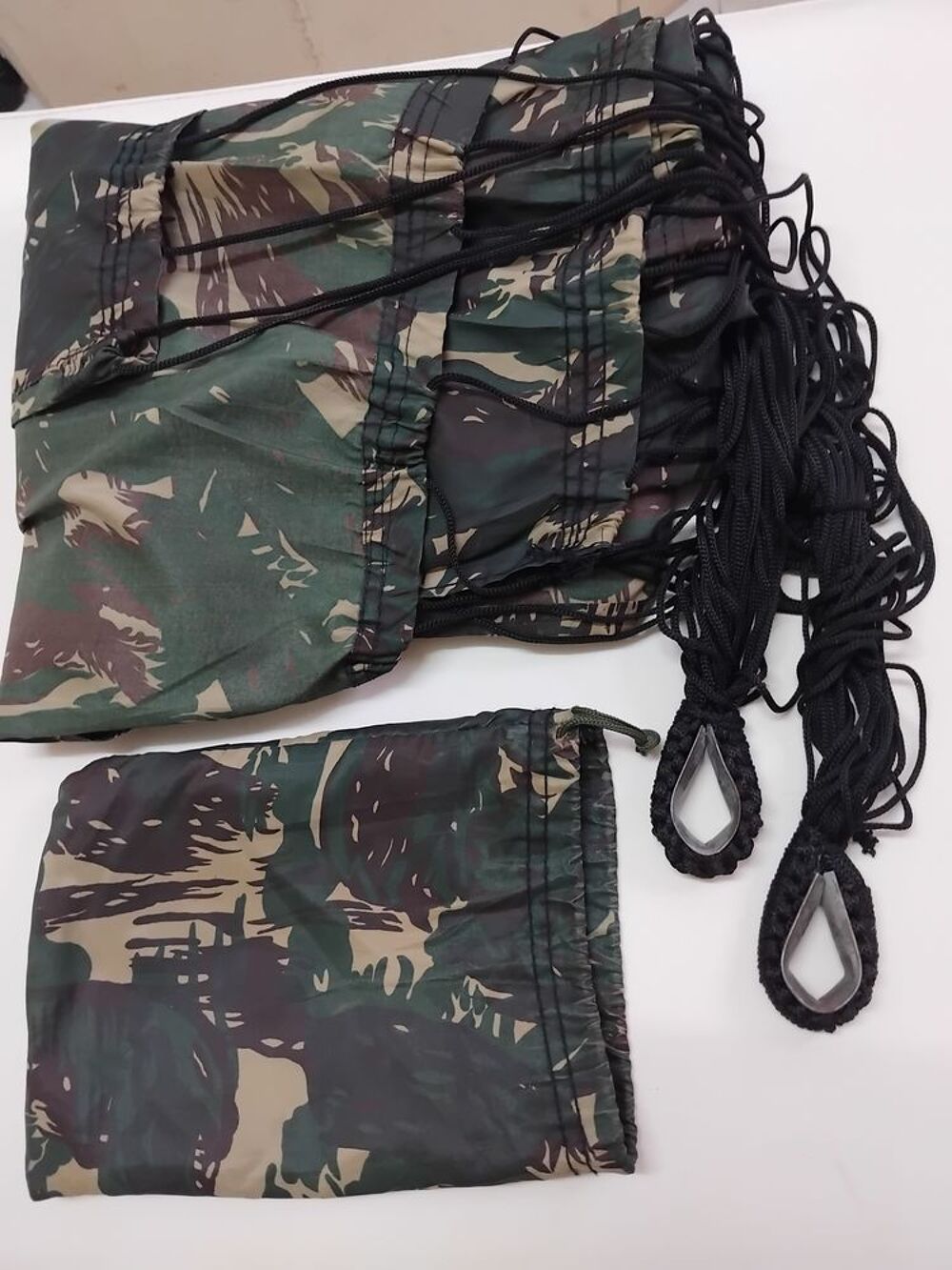 HAMAC nylon impression camouflage / SAC A DOS rouge Sports