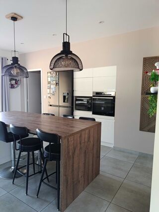  Villa à vendre 5 pièces 144 m²