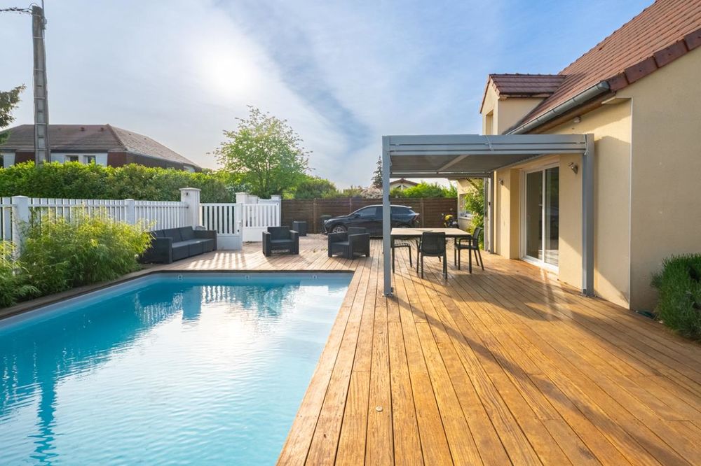Maison 7 pièces 143 m² · à Dijon · 143 m² · 549 000 €