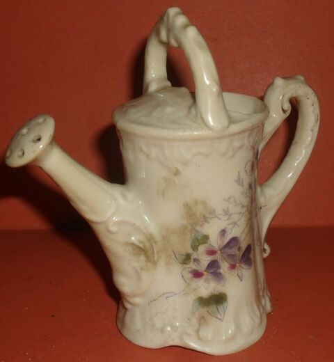 Arrosoir vintage en porcelaine. 50 Montreuil (93)